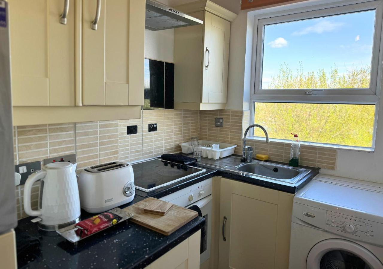 Cosy 2 Bed For Families With Free Parking Liverpool