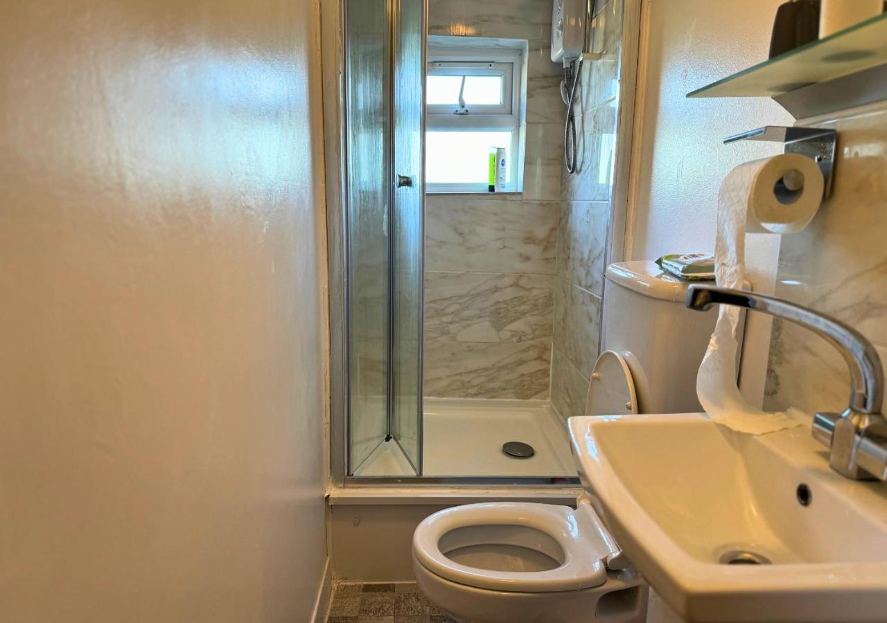 Apartment Cosy 2 Bed For Families With Free Parking