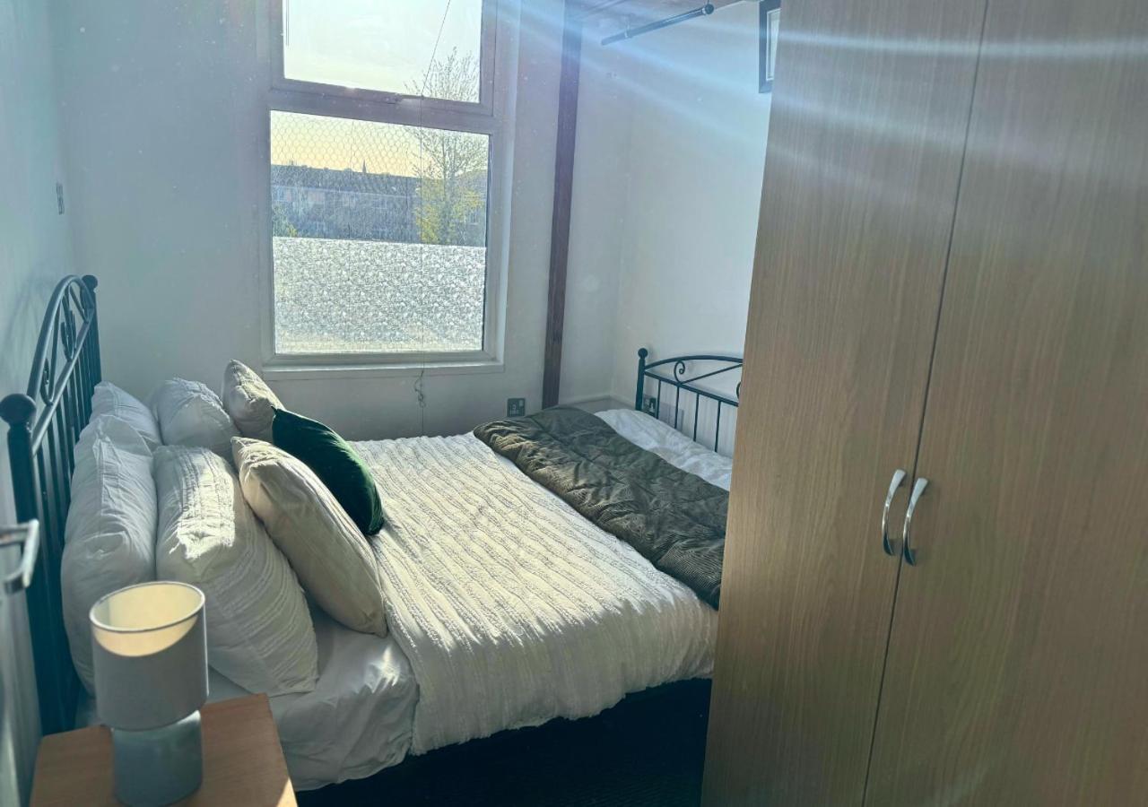 Apartment Cosy 2 Bed For Families With Free Parking *