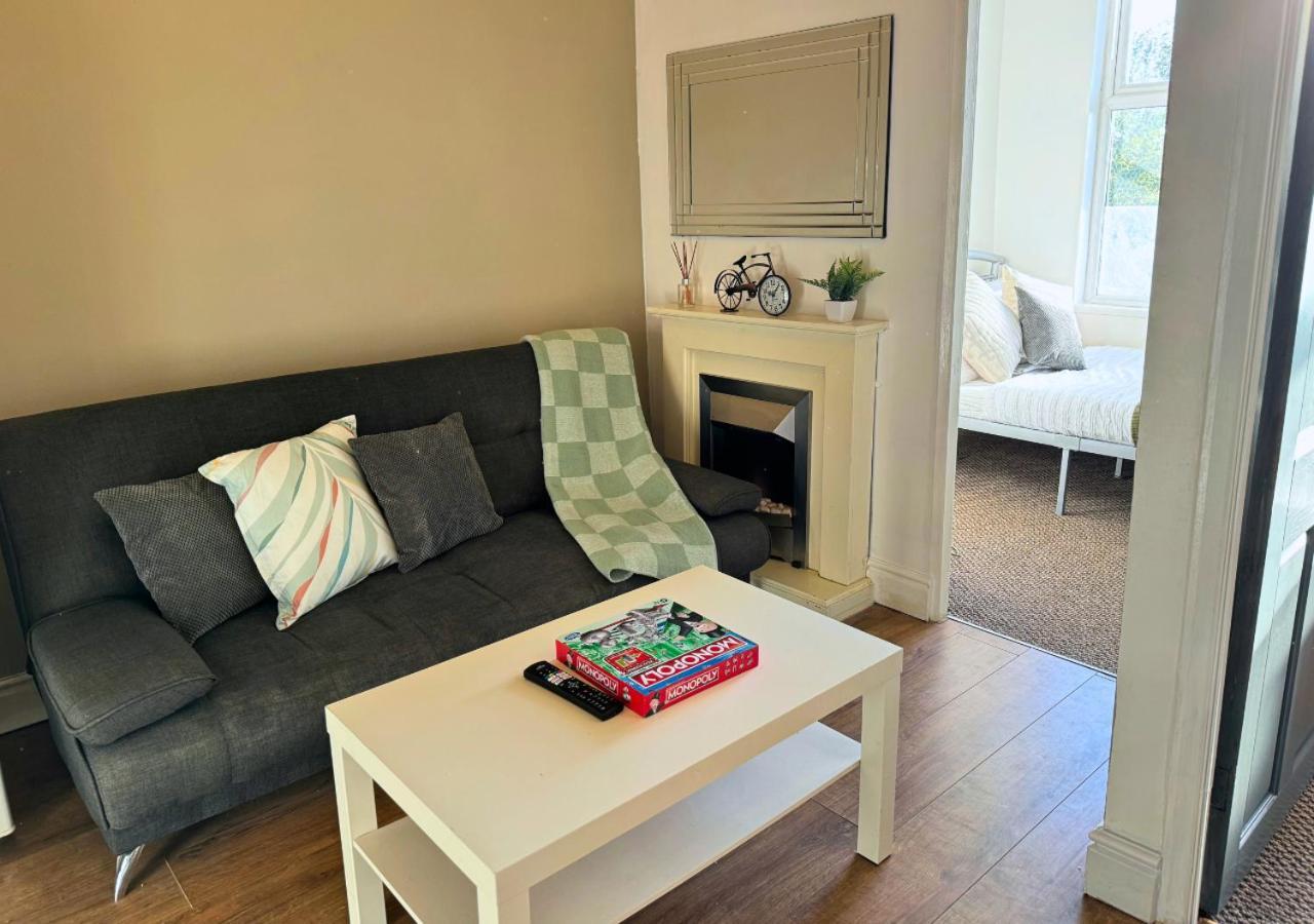 Apartment Cosy 2 Bed For Families With Free Parking Liverpool