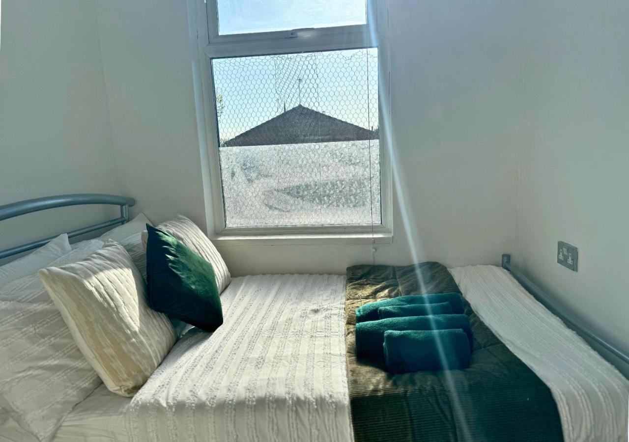 Apartment Cosy 2 Bed For Families With Free Parking Liverpool